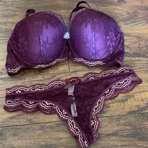 Victoria’s Secret lace 34 DD bra and small panty